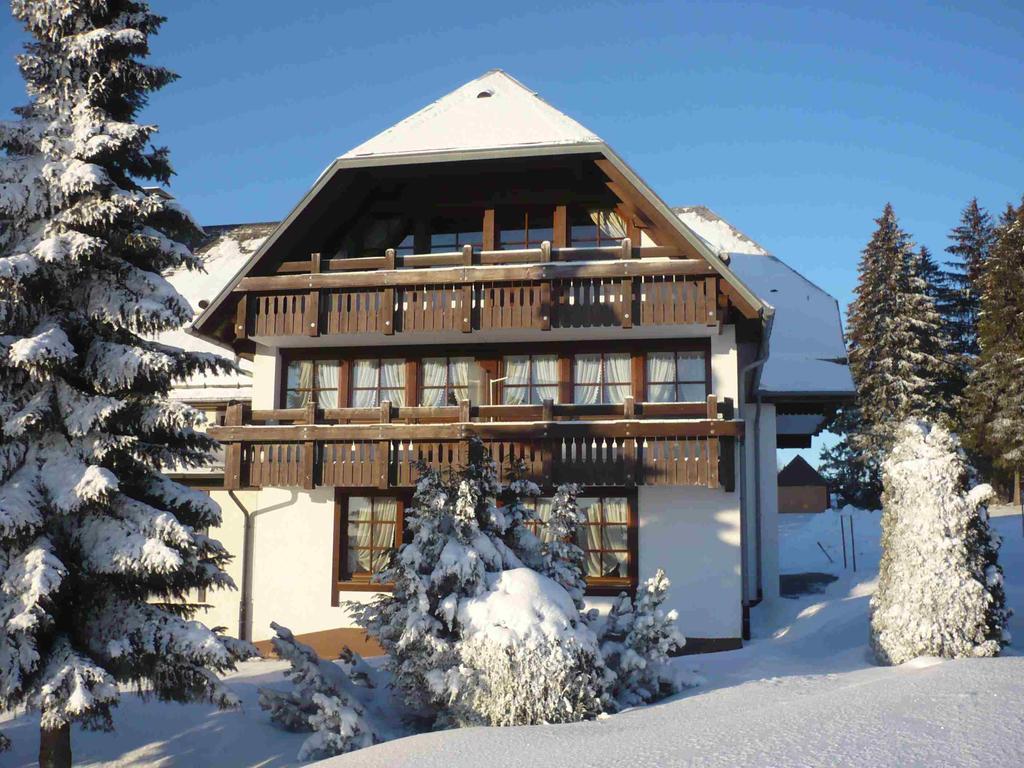 Hohengasthof Lowen - Escheck โชนวัลด์ ภายนอก รูปภาพ