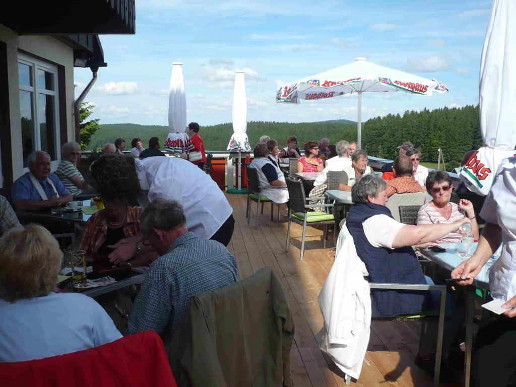 Hohengasthof Lowen - Escheck โชนวัลด์ ภายนอก รูปภาพ